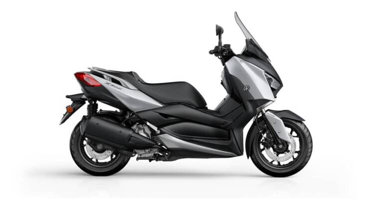 Noleggio lungo termine YAMAHA XMAX 300